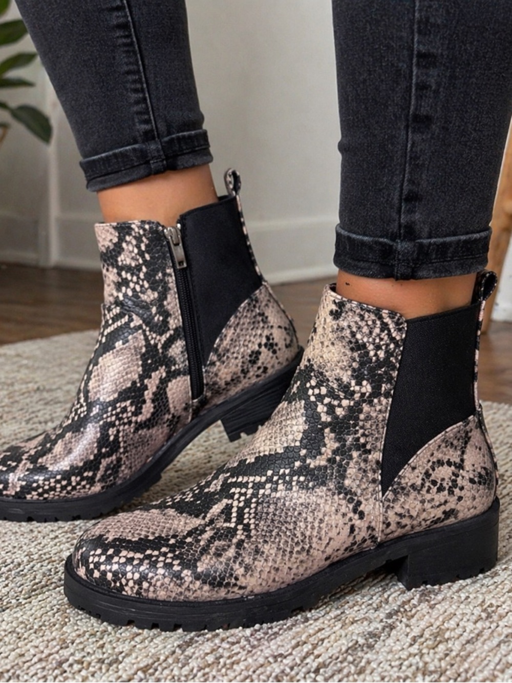 Universal Thread Snakeskin Print Chelsea Ankle Boots Size 10